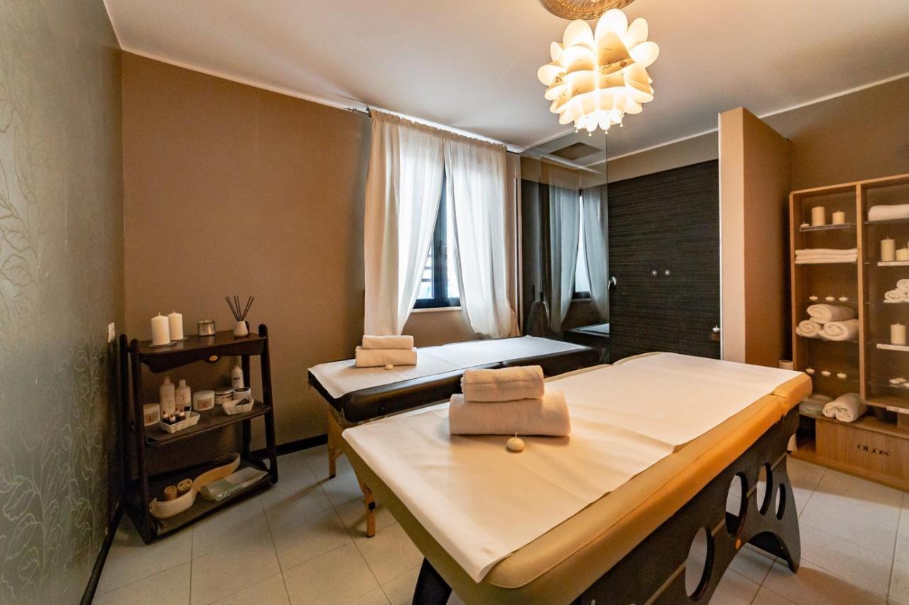Hotel Ambassador Riccione Exterior photo